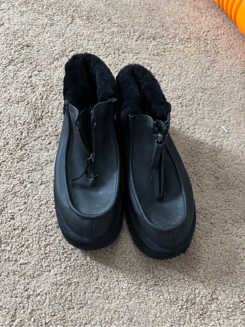 UGG Women's Black Shearling-Lined Zip Front Winter Boots US W9 EU 40